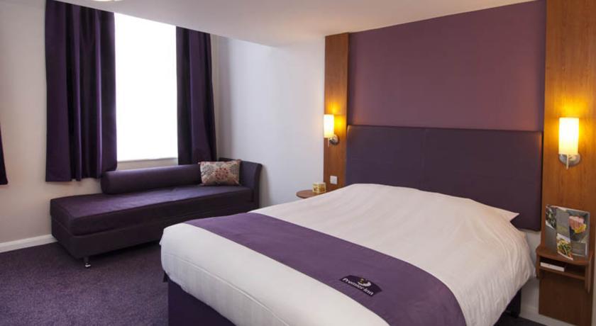 Premier Inn Basingstoke West Eksteriør billede