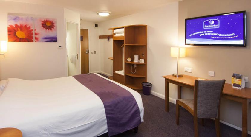 Premier Inn Basingstoke West Eksteriør billede