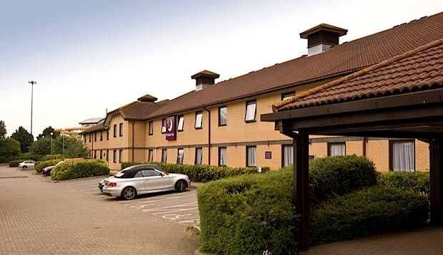 Premier Inn Basingstoke West Eksteriør billede